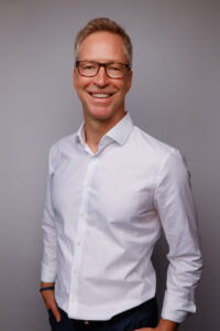Christopher Grau